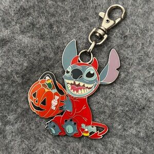 Disney Pin Trading 2005 Lanyard Keychain Red Stitch Holding Pumpkin